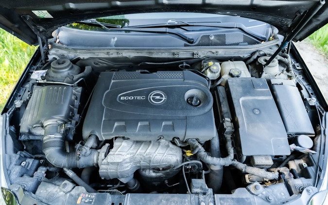 Opel Insignia cena 32900 przebieg: 205000, rok produkcji 2013 z Wysokie Mazowieckie małe 631